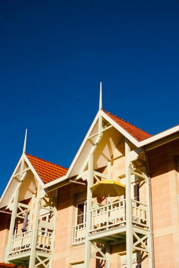 Hotel Michelet Soulac-sur-Mer Exterior foto