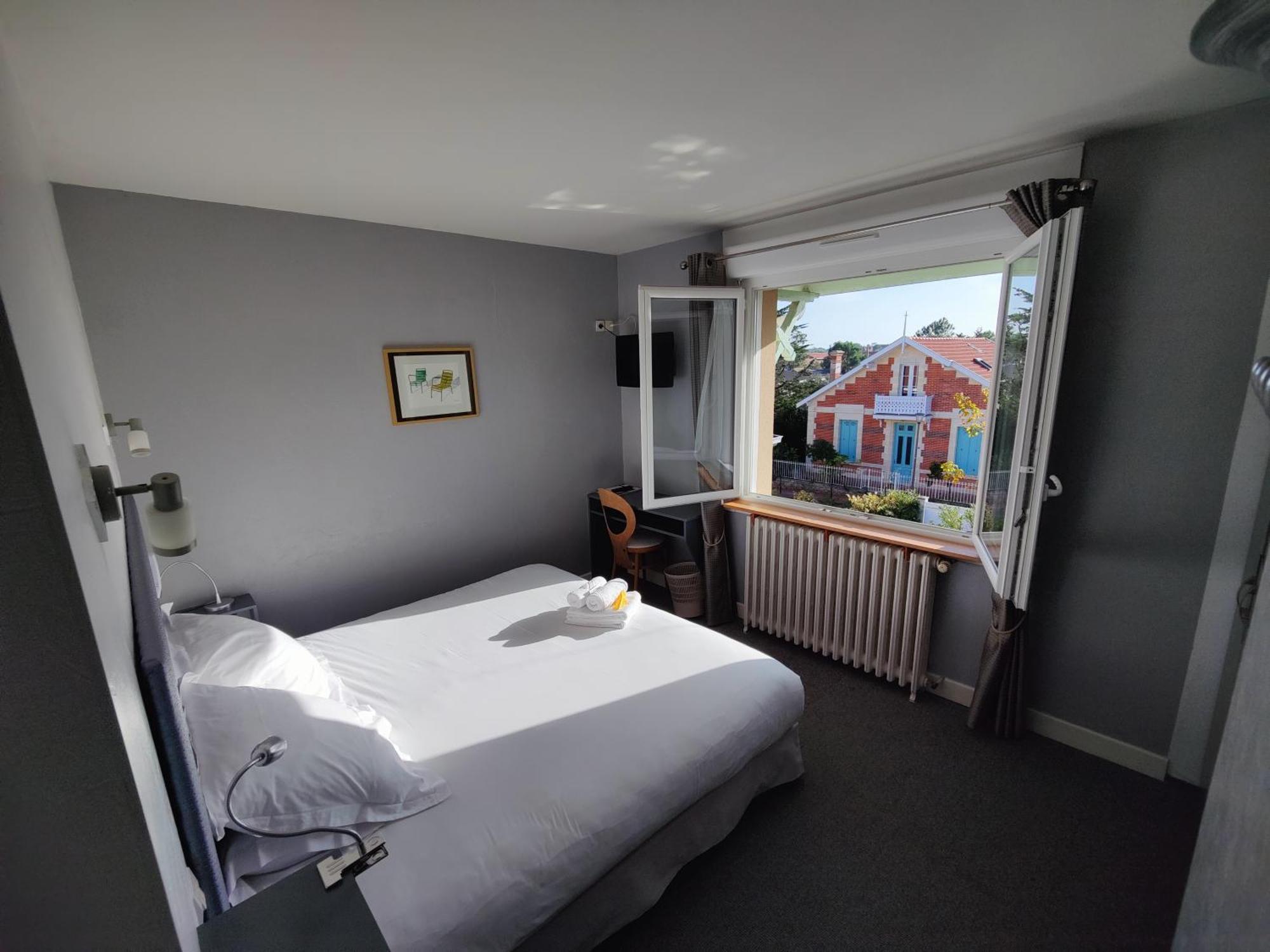 Hotel Michelet Soulac-sur-Mer Exterior foto